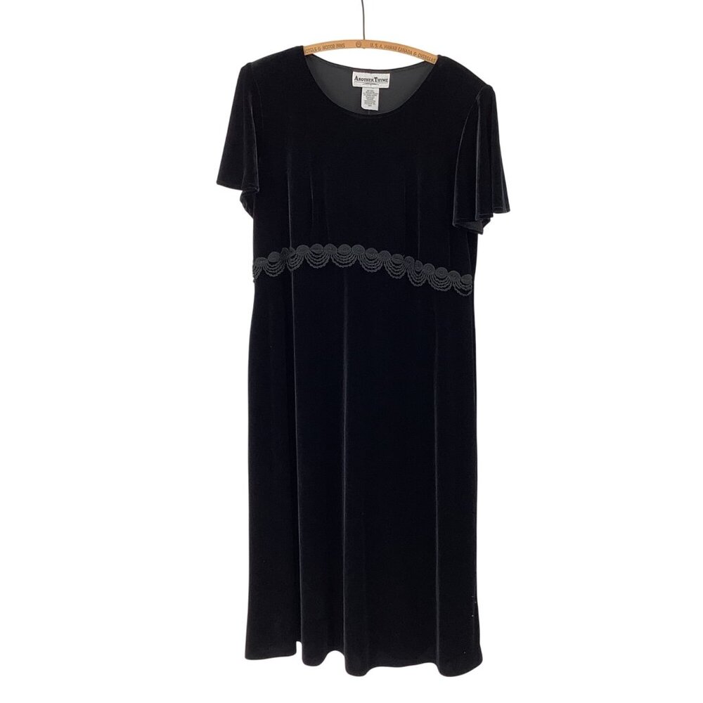 Another Thyme Black Velvet Short Sleeve Dress 16W Scalloped Waist Detail Soft